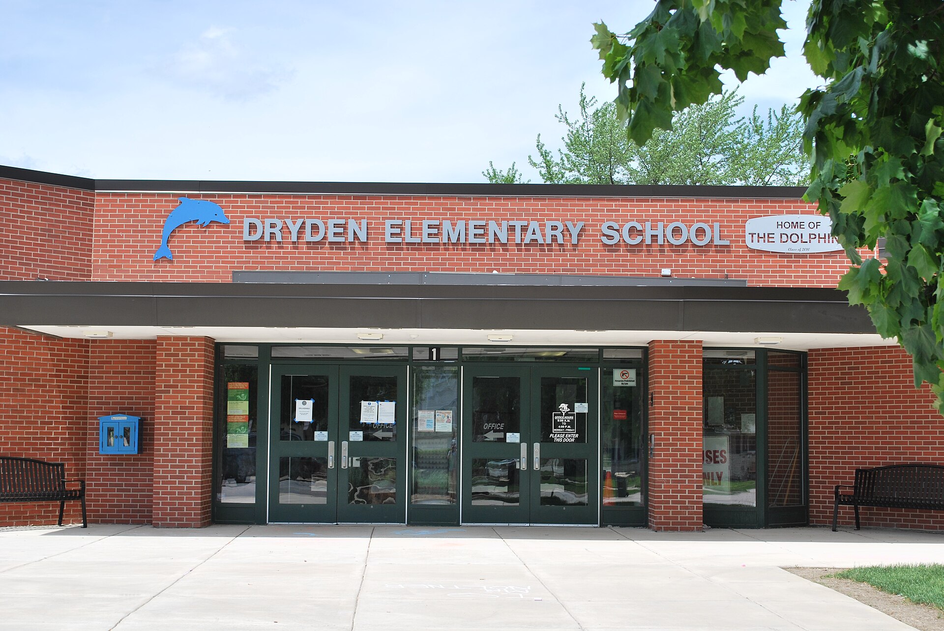 Dryden Elementary School in Arlington Heights School District 25